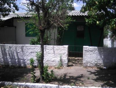 Casa para Venda, em Cachoeira do Sul, bairro Bairro Centro, 3 dormitórios, 1 banheiro, 1 vaga